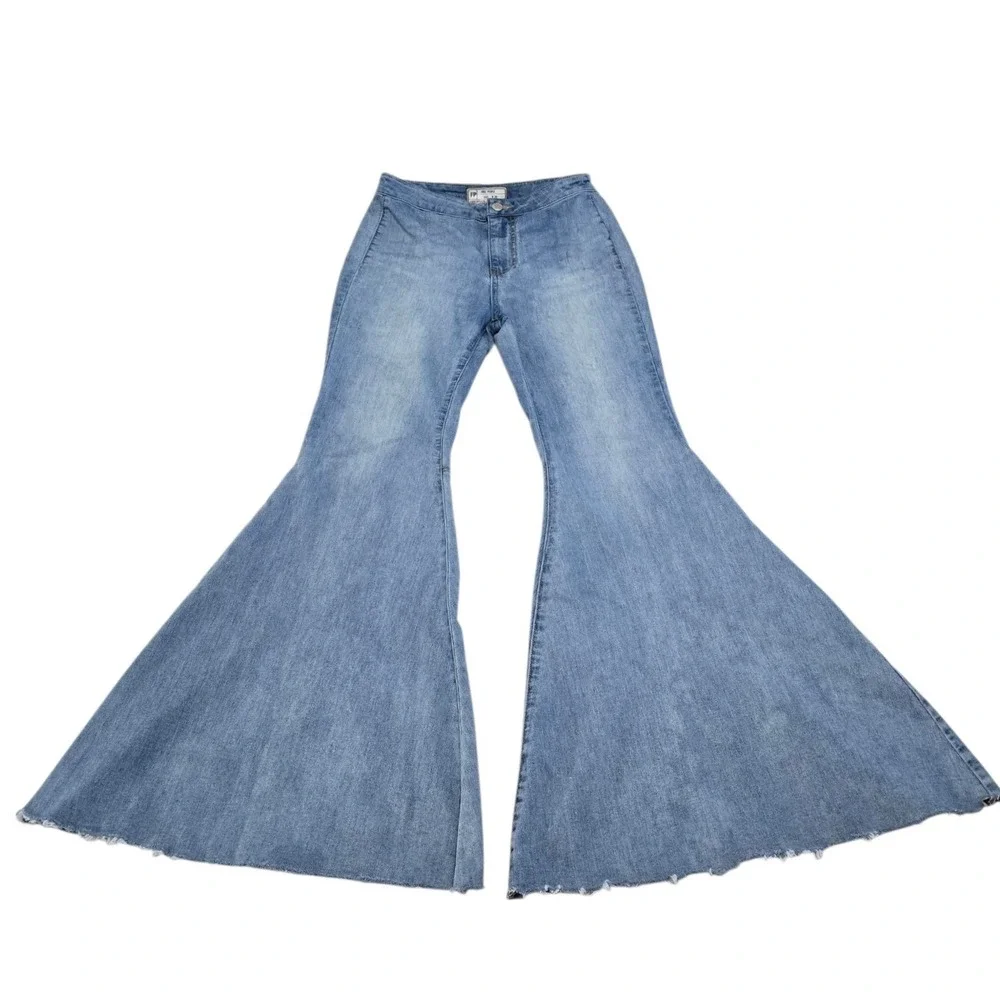 Free People Just Float On‎ Flare Jeans Light Wash Blue High Rise Bell Bottom 26